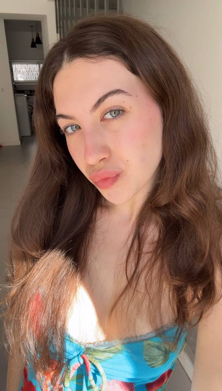 Nude girl Amber in Bocaro Steele City