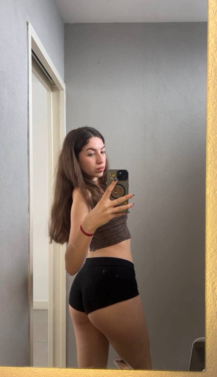 Amber in her underwear in Bocaro Steele City