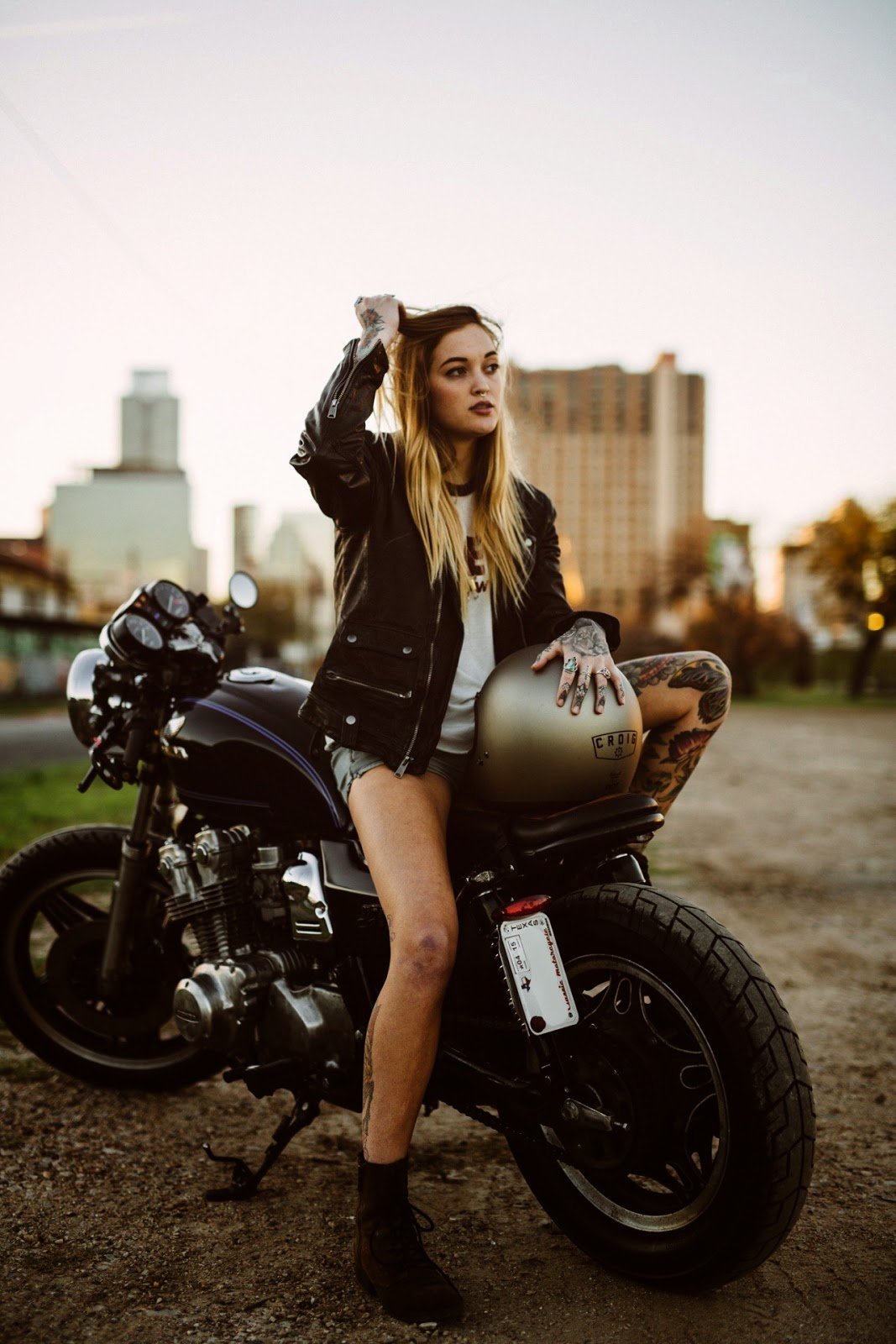Beautiful girls and bikes in Bocaro Steele City