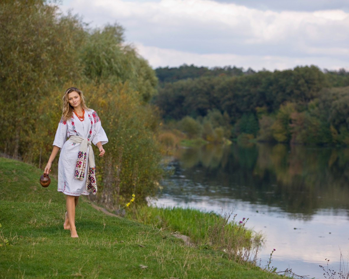 Nude girl Slavic women in Bocaro Steele City